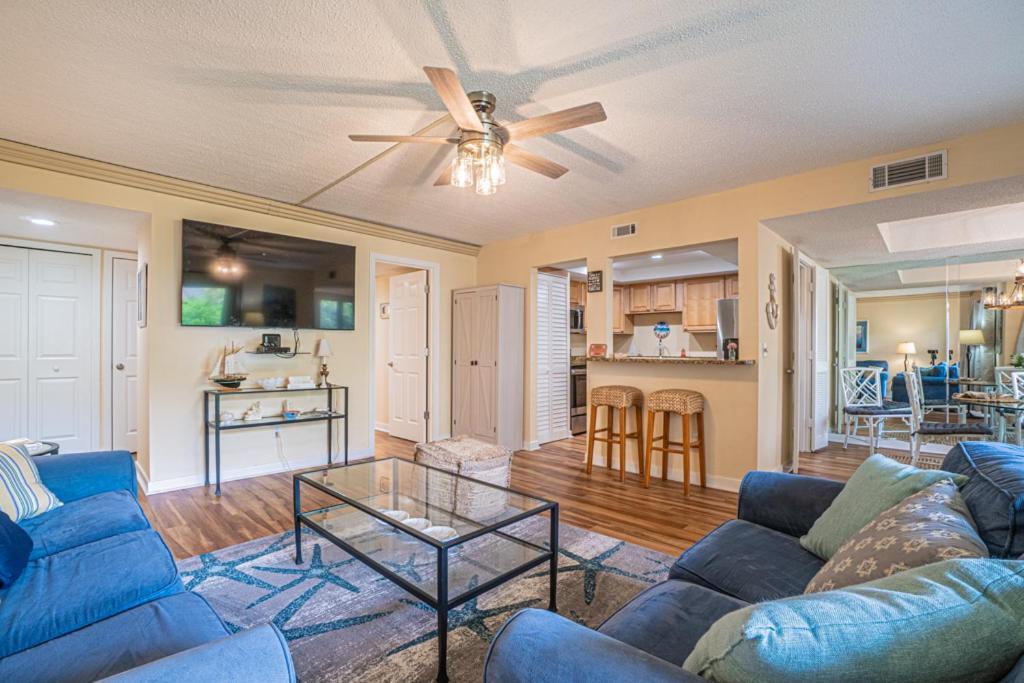 1686 Bluff Villas Renovated Sleeps 8 Walk To Salty Dog Sea Pines هيلتون رئيس جزيرة المظهر الخارجي الصورة