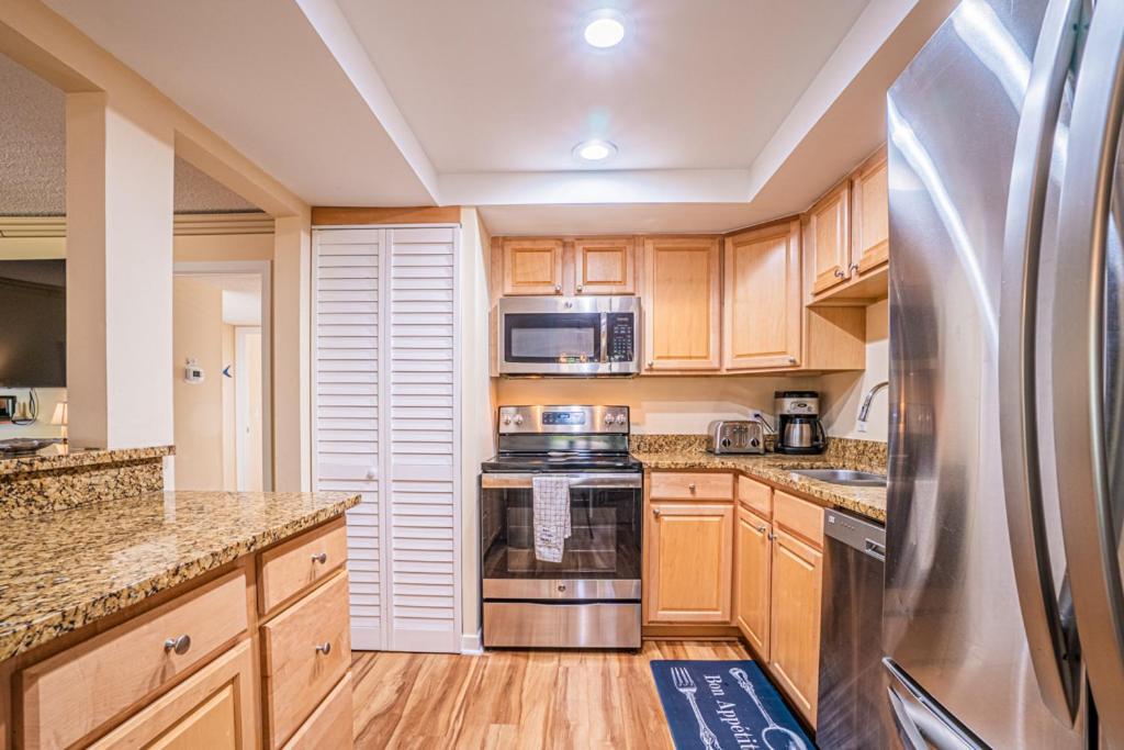1686 Bluff Villas Renovated Sleeps 8 Walk To Salty Dog Sea Pines هيلتون رئيس جزيرة المظهر الخارجي الصورة
