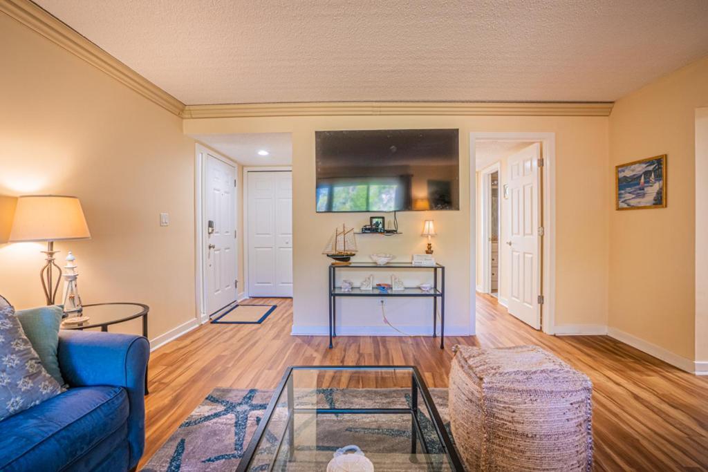 1686 Bluff Villas Renovated Sleeps 8 Walk To Salty Dog Sea Pines هيلتون رئيس جزيرة المظهر الخارجي الصورة