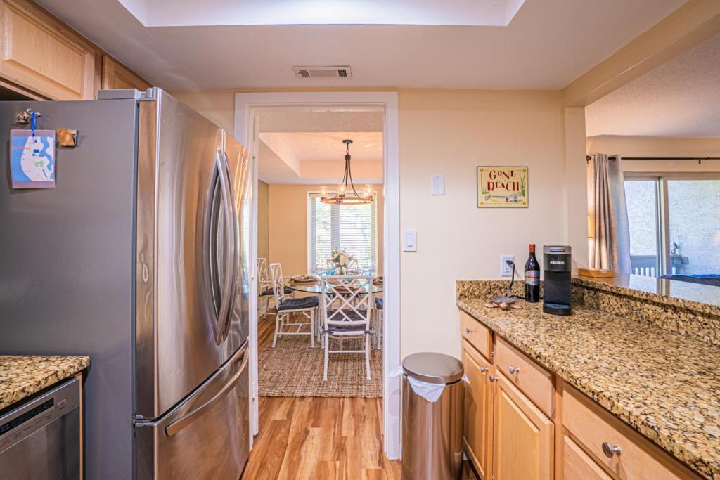 1686 Bluff Villas Renovated Sleeps 8 Walk To Salty Dog Sea Pines هيلتون رئيس جزيرة المظهر الخارجي الصورة